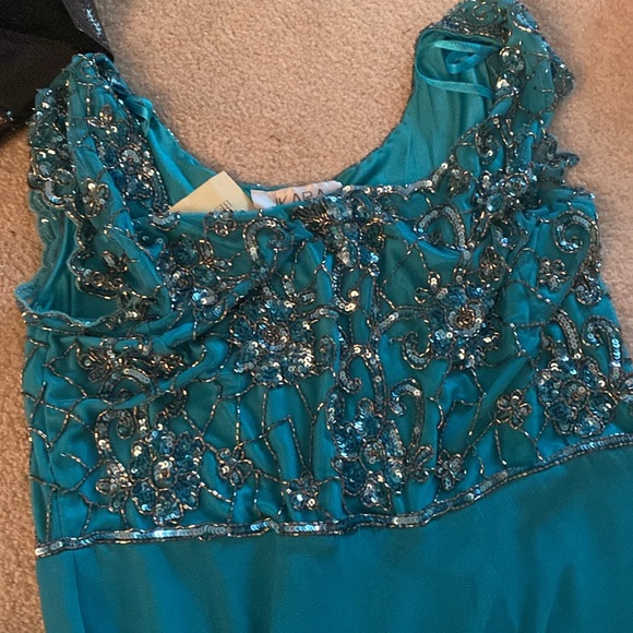 J Kara NWT and extra beads formal dress - Picture 12 of 12